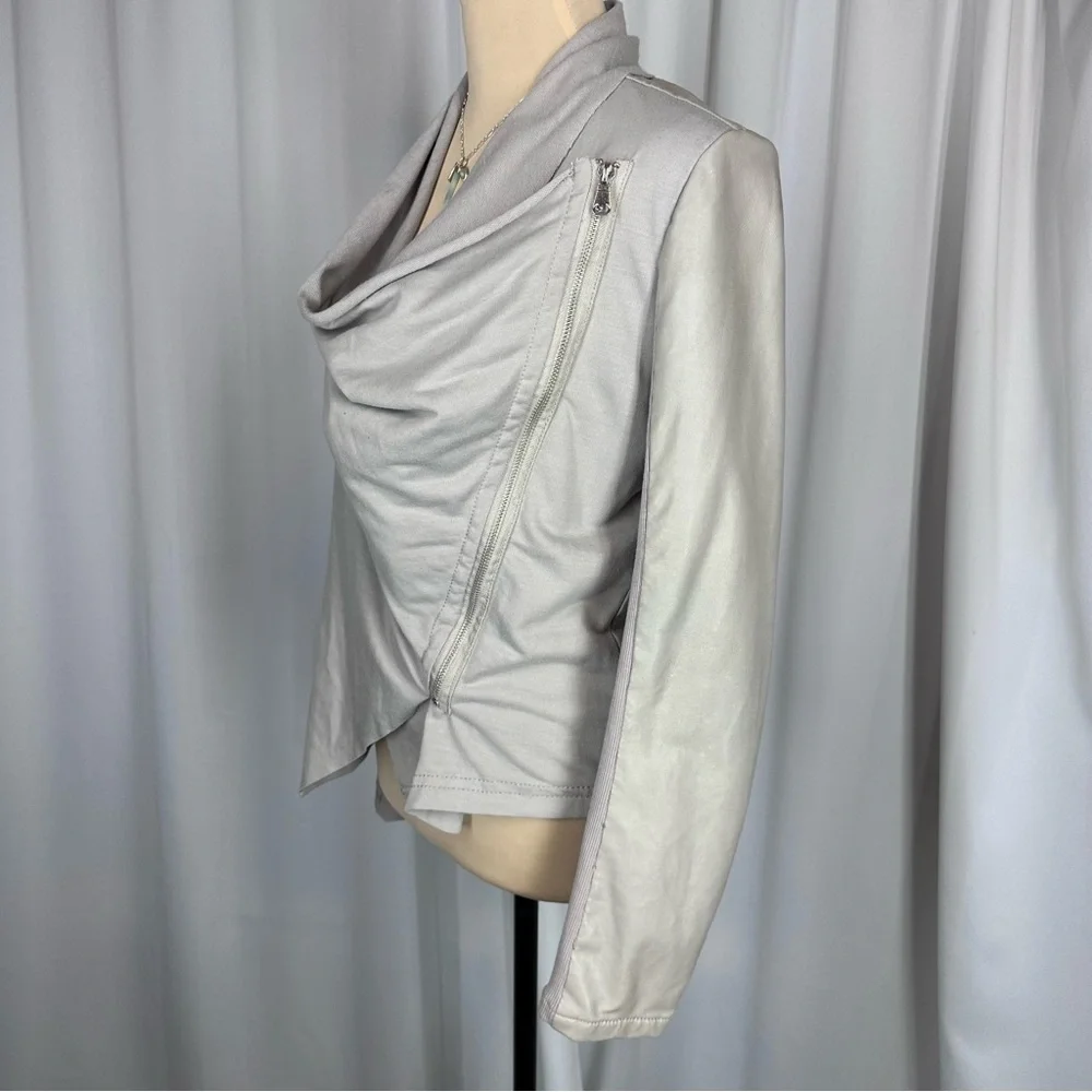 Cavalini‎ Faux Leather Jacket Sz Small Asymmetric Hem Diagonal Zip Artsy Funky